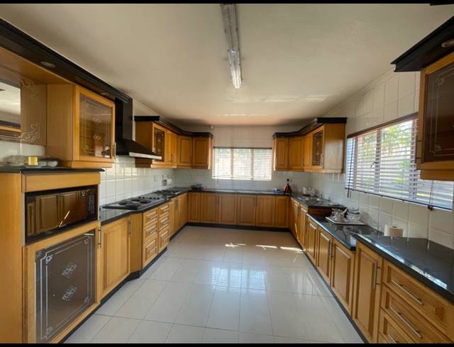 5 BEDROOM PROPERTY TO RENT IN HERRWOOD PARK